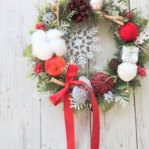 真っ赤なリボンのクリスマスリース(約24cm) リース ndana 通販｜Creema 