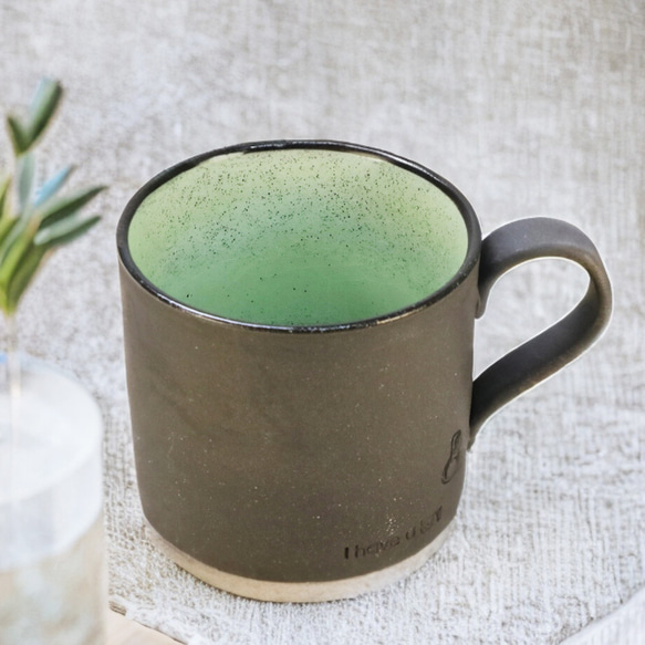 黒土鍵マグ　グリーン【美濃焼】 1枚目の画像