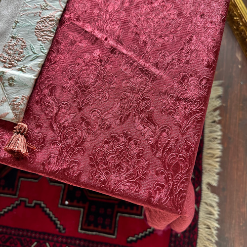 海外製ロココ調ベルベット✖️シフォンフリル タロット用テーブル