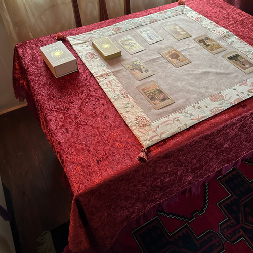 海外製ロココ調ベルベット✖️シフォンフリル タロット用テーブル