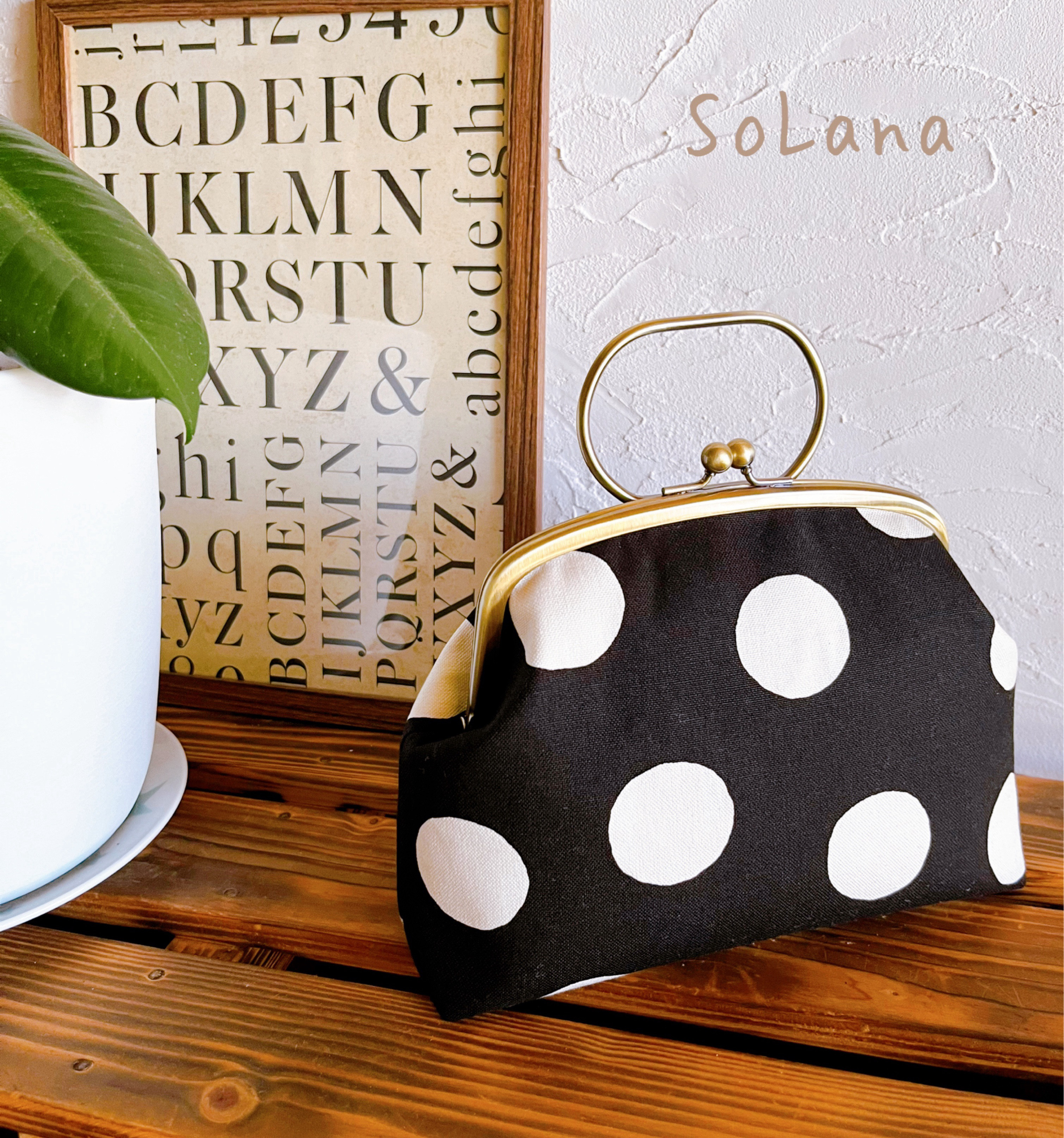 がま口ハンドルバッグ◇大きなドットブラック