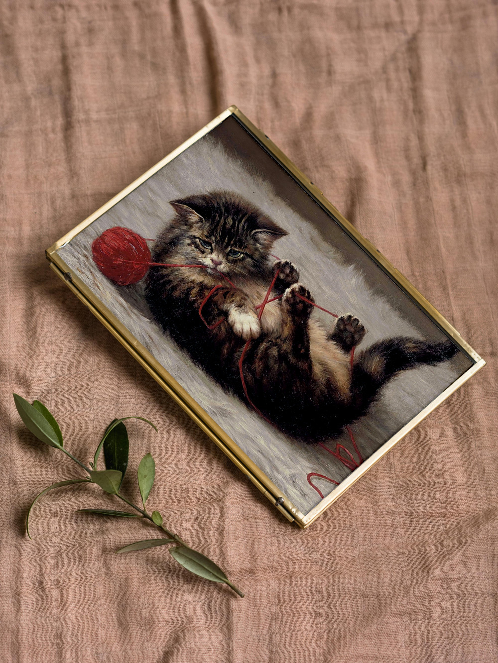 毛糸で遊ぶ子猫絵画アートポスター☆ネコ可愛いクリスマス癒し