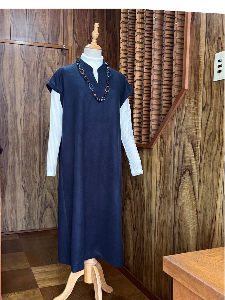 フレンチスリーブのワンピース(秋冬用)