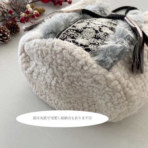 モコモコ可愛い♡シープ調ウール生地×インド刺繍リボン巾着＊ファー