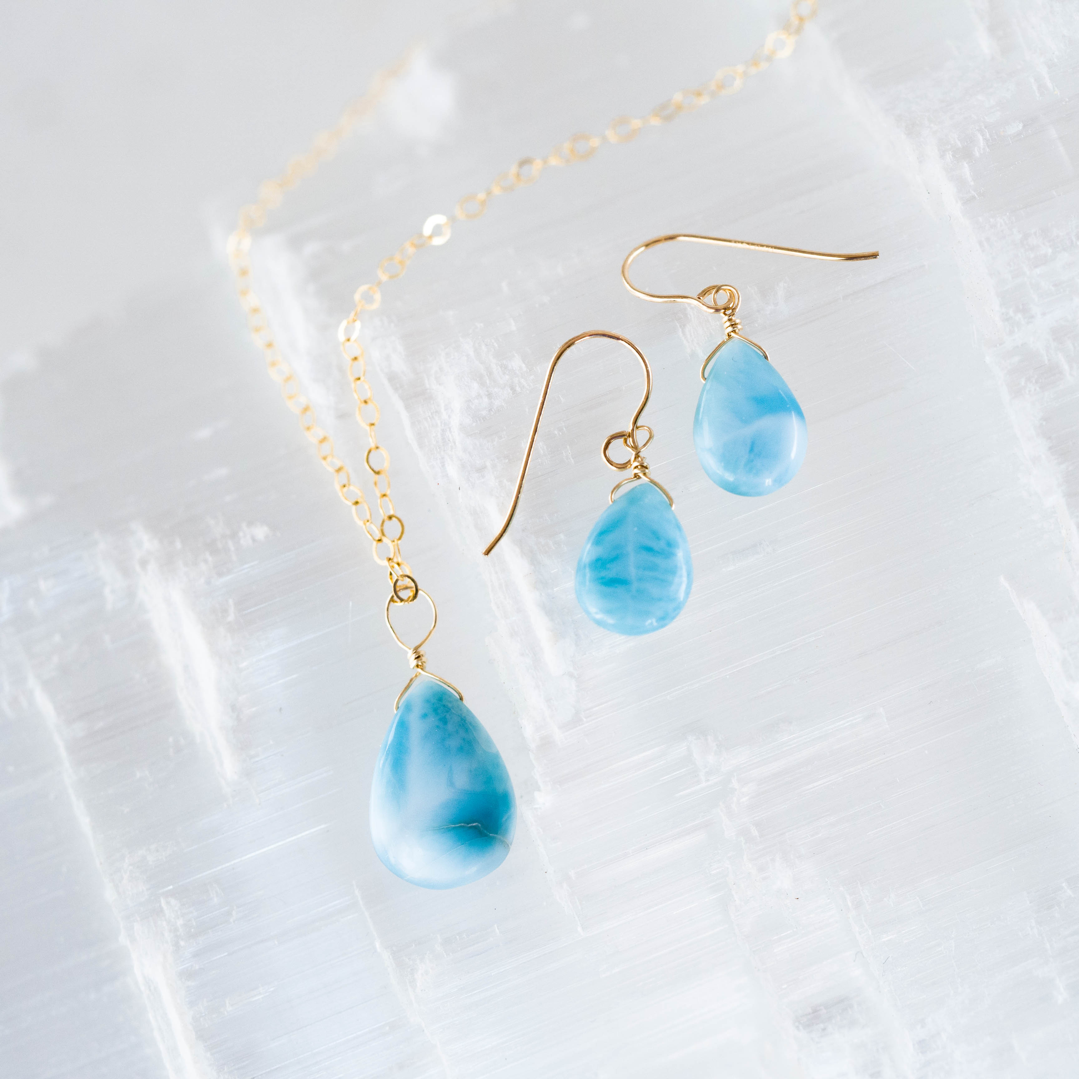 Creema特集掲載♡早割新春福袋2026☆希少高品質ドミニク共和国ラリマースムースペア★ペンダントとピアスのセット