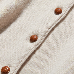 ★現貨★ 簡約設計，經久耐穿。羊毛開襟衫，100%羊毛，米色，241029-1 第4張的照片