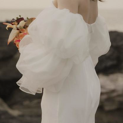 実例写真！姫袖 オーガンジー クレープ生地 可愛い オフホワイト 色直し パフスリーブ 花嫁