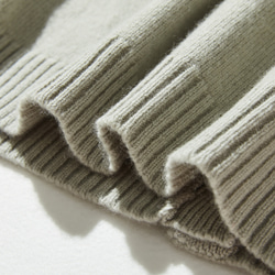 簡約耐穿的羊毛開襟衫，100% 羊毛，鼠尾草綠（241029-2）。 第9張的照片