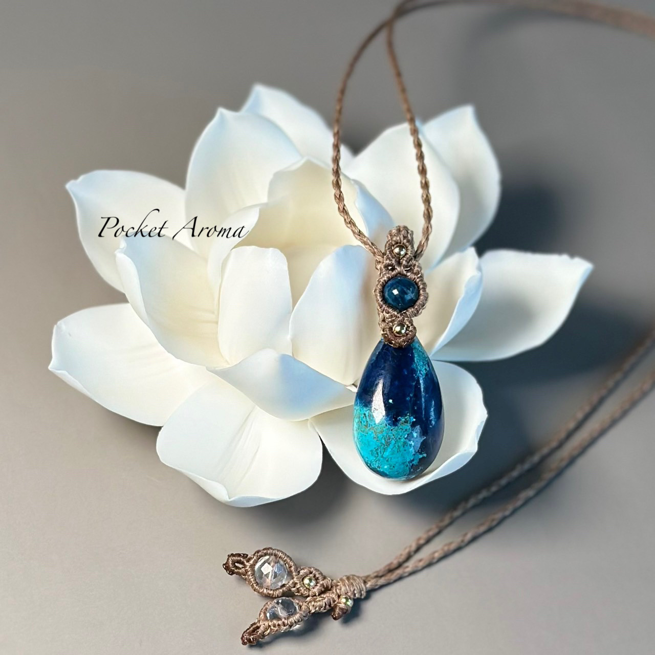 『清蒼』クリソコラとハックマナイトのマクラメペンダントネックレス 清蒼』クリソコラとハックマナイトのマクラメペンダント