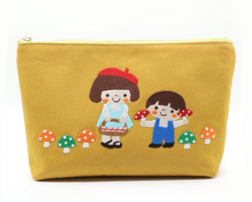 COACH　キノコ柄刺繍ポーチ きのこ狩りする姉弟の可愛い刺繍ポーチ マチ付き ポーチ チョコット