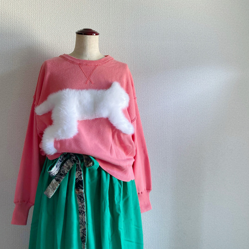 飛び白猫の桜ピンクスウェットライクニット】 ニット・セーター