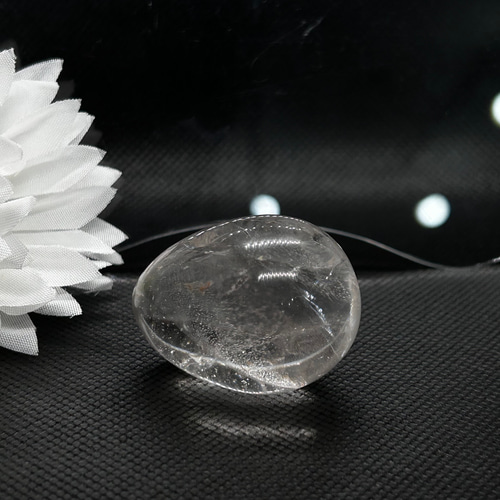 アイリスクォーツ 水晶 たまご 約40mm 1個 穴なし 握り石