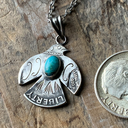 ヴィンテージ風　銀貨で作ったサンダーバード＋ターコイズネックレス 3枚目の画像