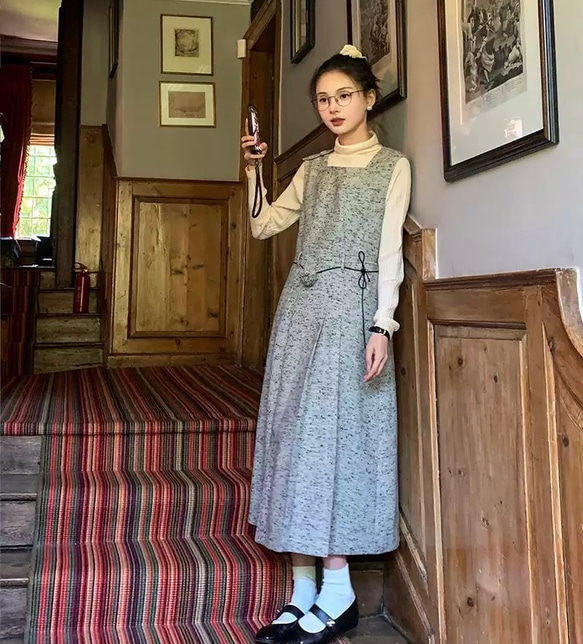 2色　Aラインタック付きジャンパースカート　薔薇付きウエストリボン【春秋冬】グレー/ブラウン 1枚目の画像