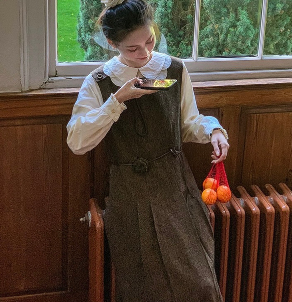 2色　Aラインタック付きジャンパースカート　薔薇付きウエストリボン【春秋冬】グレー/ブラウン 3枚目の画像