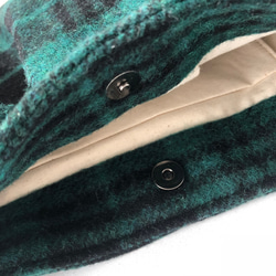 【❅冬限定❅】もこもこクラッチバッグ・緑のタータンチェック 6枚目の画像