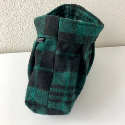 【❅冬限定❅】もこもこクラッチバッグ・緑のタータンチェック 5枚目の画像