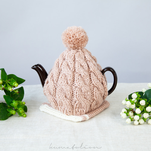 受注制作] 手編みニットのティーポットカバー | ティーコージー