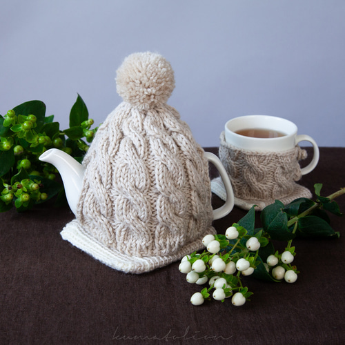 予約販売] 手編みニットのティーポットカバー | ティーコージー