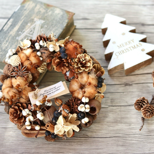 ☆ほっこりコットンが可愛い木の実のリース☆ ドライフラワー 木の実