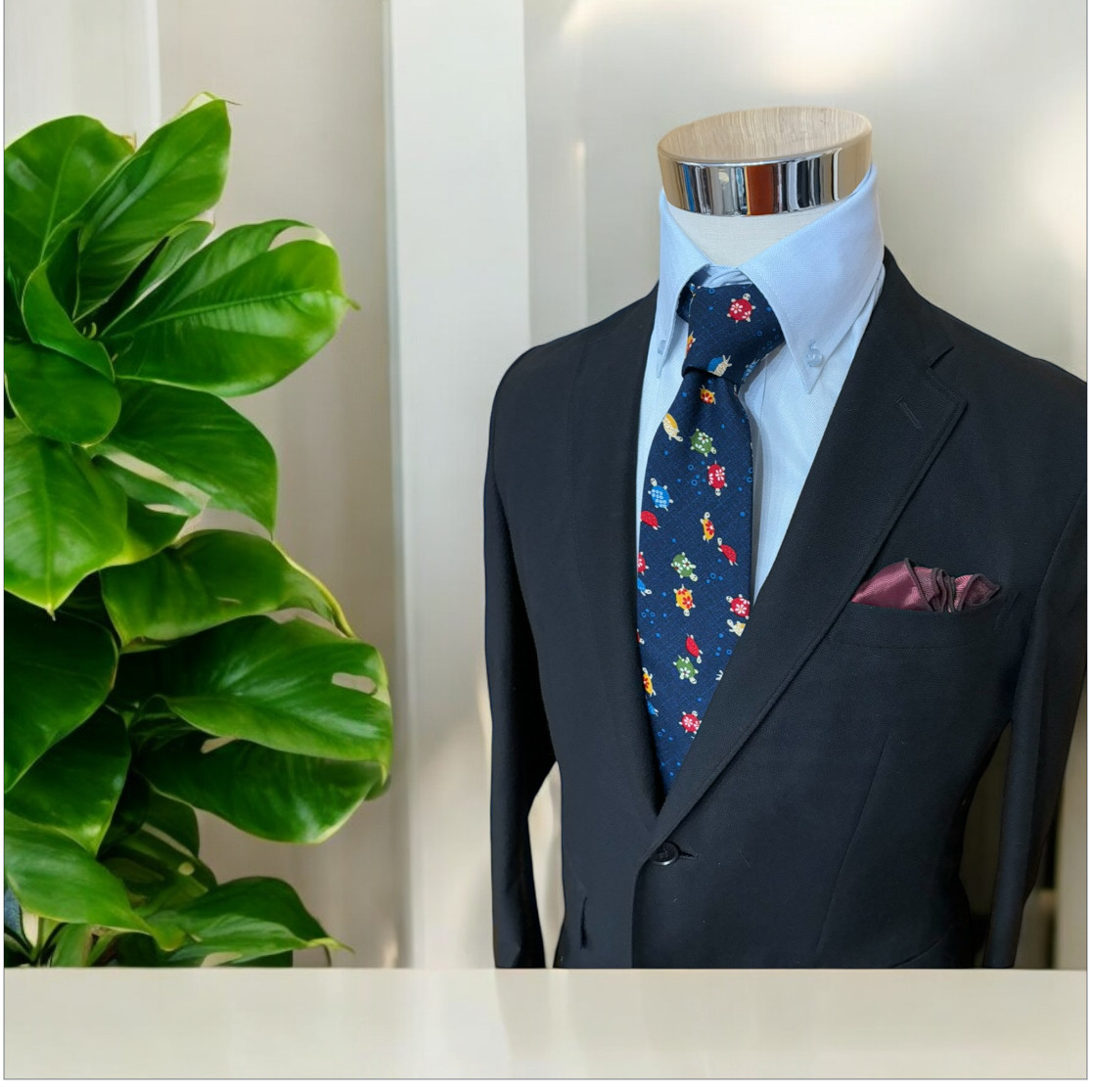 もしもし亀さんよ！ネクタイ