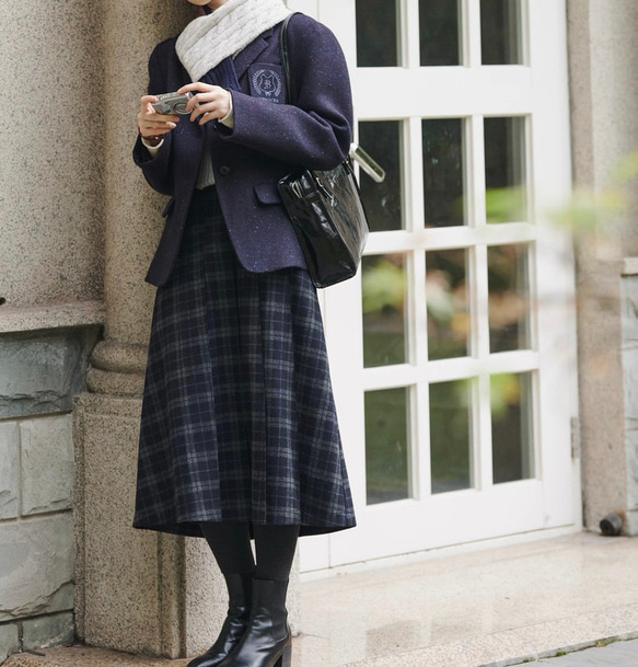 2色 ウール混タック付きスカート チェック柄　ポケット付き【秋冬】ブラウン系/ネイビー系 4枚目の画像