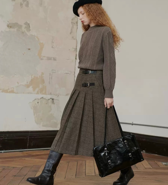 2色 ウール混タック付きスカート チェック柄　ポケット付き【秋冬】ブラウン系/ネイビー系 3枚目の画像