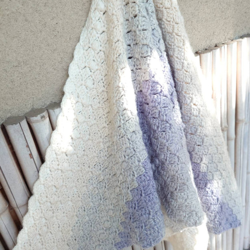 三角ショール/手編み/ひざ掛け/グラデーション/玉編み/冬色 ストール