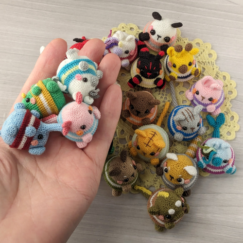 受注生産】ぽっちゃり トナカイ あみぐるみ ストラップ あみぐるみ