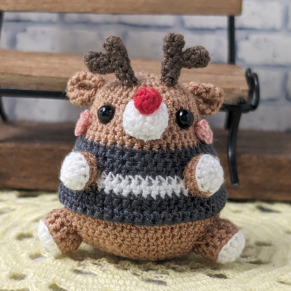 受注生産】ぽっちゃり トナカイ あみぐるみ ストラップ あみぐるみ