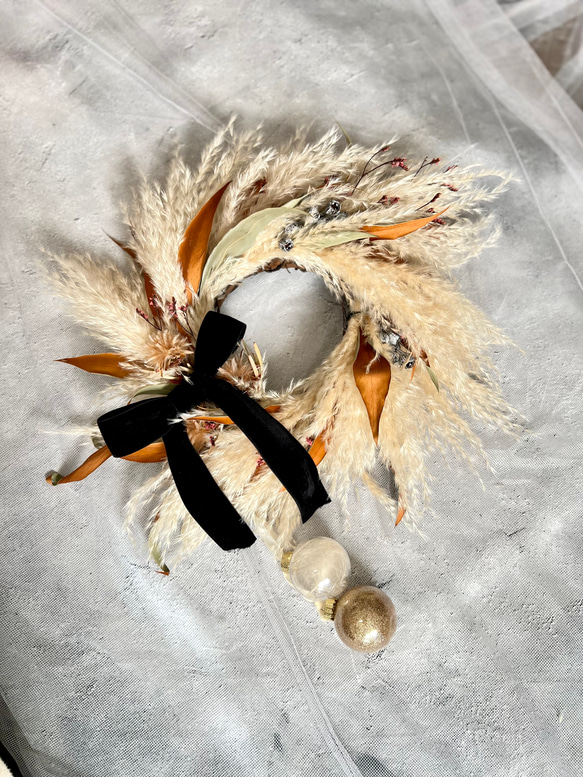 ふわふわパンパスグラスリース クリスマスリース キラキラボール