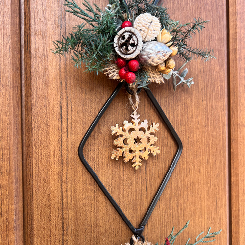 【新品】アイアンベル30個  ゴールド　飾り　クリスマス　オーナメント　リース クリスマスベルリース40cm レッド