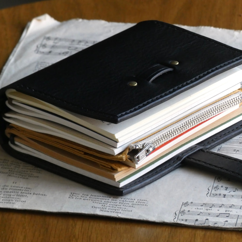 トラベラーズノートカバー／パスポートサイズ／革／黒 手帳カバー