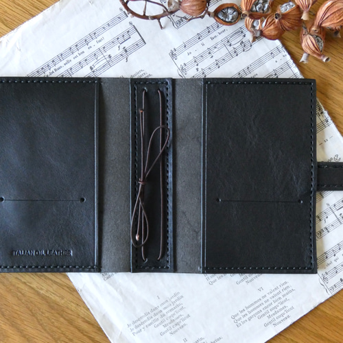 トラベラーズノートカバー／パスポートサイズ／革／黒 手帳カバー