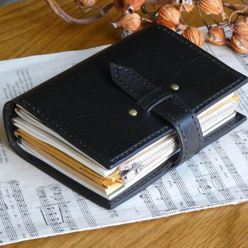 トラベラーズノートカバー／パスポートサイズ／革／黒 手帳カバー