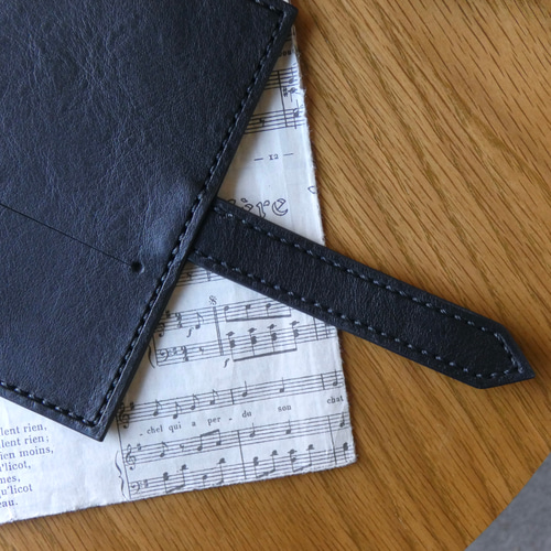 トラベラーズノートカバー／パスポートサイズ／革／黒 手帳カバー