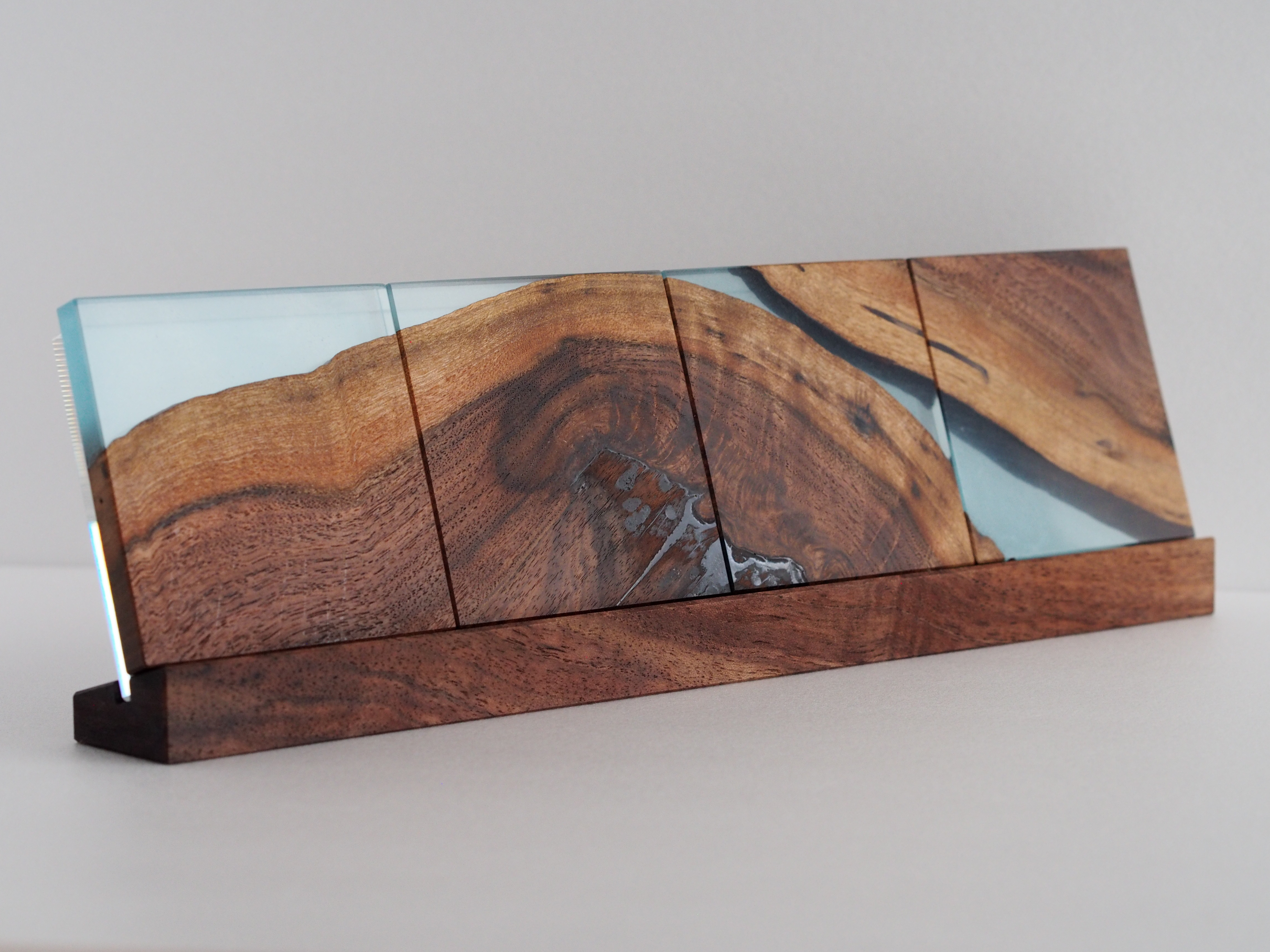 クラロウォールナット×水色レジンアートコースター① コースター