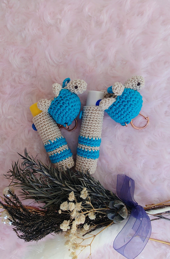 【送料無料】ライトブルーかめちゃん　リップケース バックチャーム 4枚目の画像