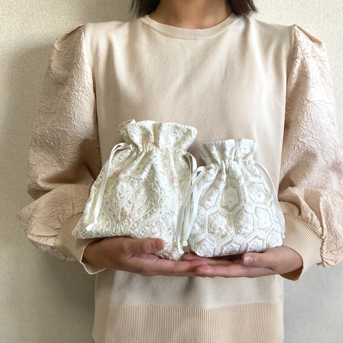 新作 YONE インド刺繍生地のパールホワイト巾着ポーチ メイク