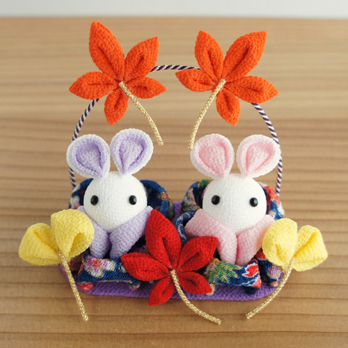 160. うさぎのお雛様 ハンドメイド 編みぐるみ（うさぎさんの