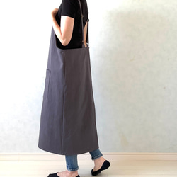 アジャスターで着心地満点！ラップ型エプロン ・グレイッシュパープル 5枚目の画像