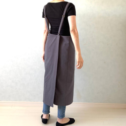 アジャスターで着心地満点！ラップ型エプロン ・グレイッシュパープル 4枚目の画像