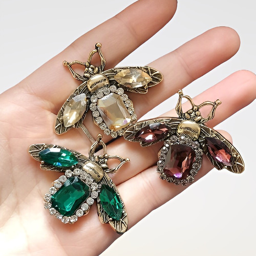 【美品】ヴィンテージ グリーンアイ 豹 ブローチ アクセサリー エメラルドグリーン オープンバック オーバルグラスブローチ - CHIROL