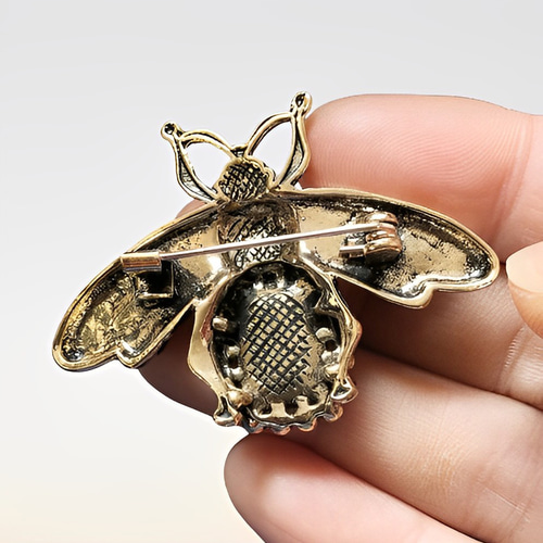 H8020【動物】美品 レトロ 緑宝石 蜂 ブローチ/グリーン ブローチ