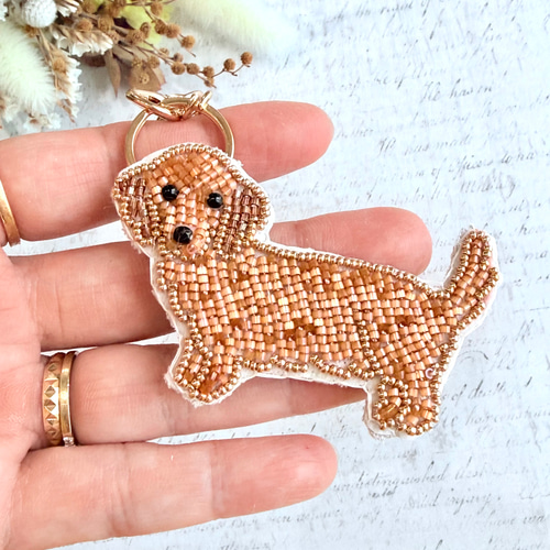 2way】ビーズ刺繍のうちの子ブローチ、バッグチャーム・ミニチュア