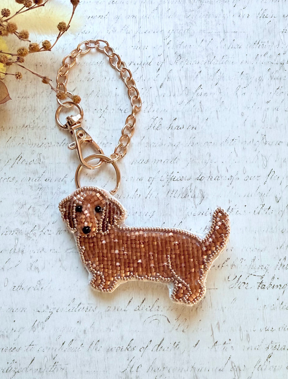 2way】ビーズ刺繍のうちの子ブローチ、バッグチャーム・ミニチュア