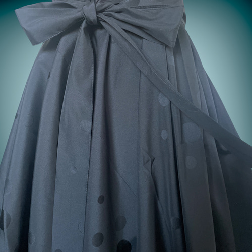 水玉ブラック フレアーロングワンピース 高級感 着物リメイク衣装 演奏  