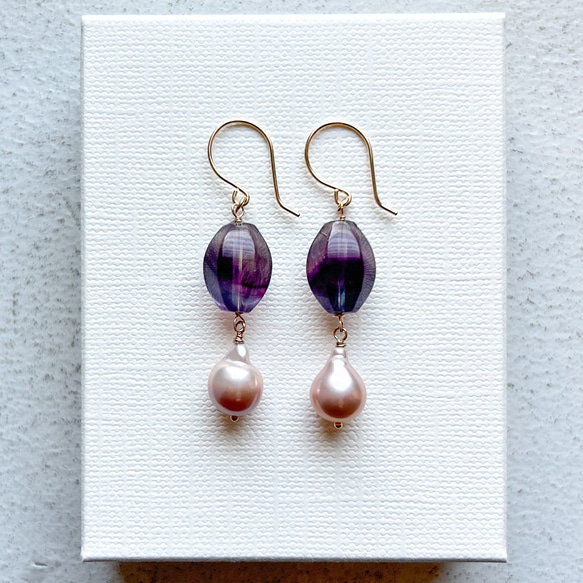 モンゴル産フローライトと湖水真珠のミディアムピアス 14KGF ピアス