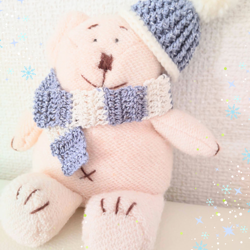 ぬいぐるみ用】ニット帽＆マフラーセット（ブルーのラメ）ひもを通せる