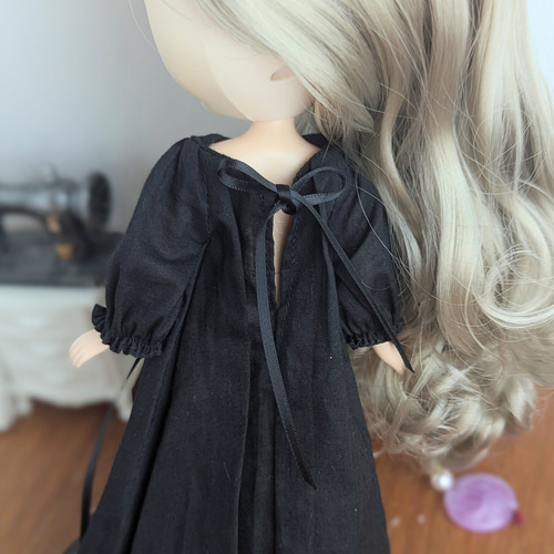 ブライスサイズ♡バルーン袖の黒ワンピース♡ ブライスサイズ♡バルーン袖の黒ワンピース♡